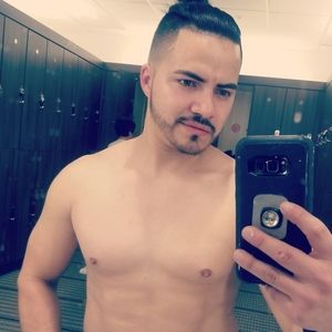 Meet your Posher, Efrain